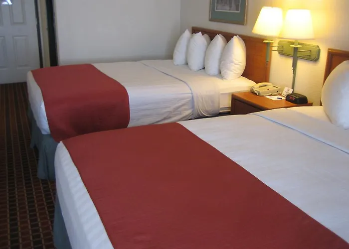 Motel Catalina Inn 2*
