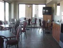 Catalina Inn Motel 2*